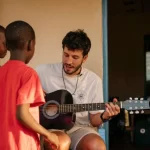 Sebastián Yatra presenta “Amén”: un canto a la empatía y al poder transformador de la música