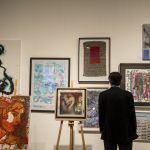 47 ARTISTAS CHILENOS SUBASTAN SUS OBRAS EN SALA DE ARTE CCU EN BENEFICIO A LA TELETÓN